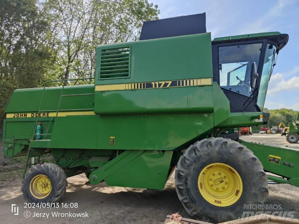 John Deere 1177 Kombajny zbożowe