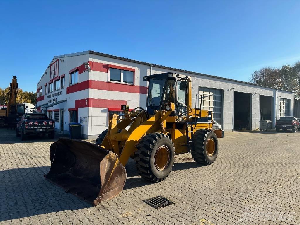 Komatsu WA200 Ładowarki kołowe