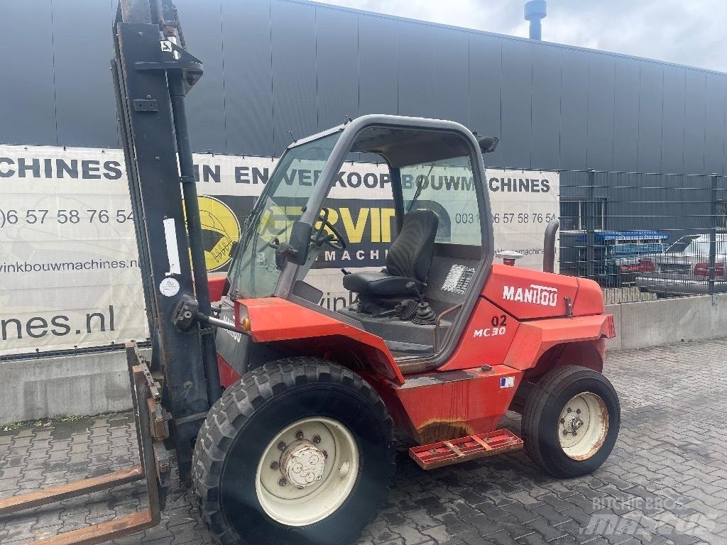 Manitou MC 30 Wózki widłowe terenowe