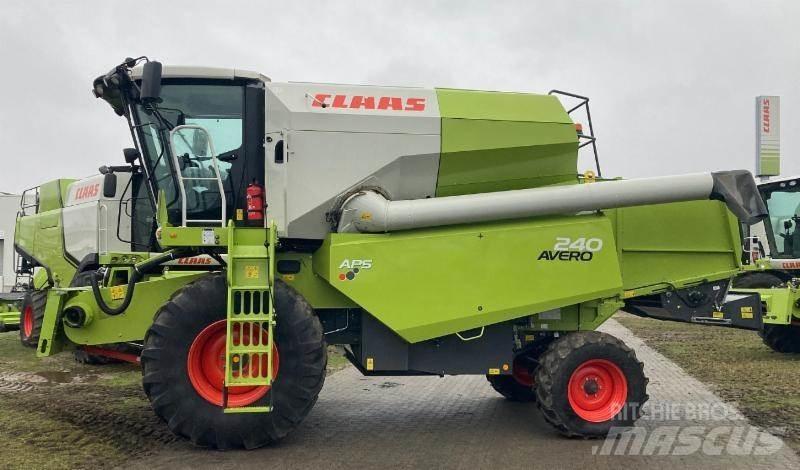 CLAAS AVERO 240 Kombajny zbożowe
