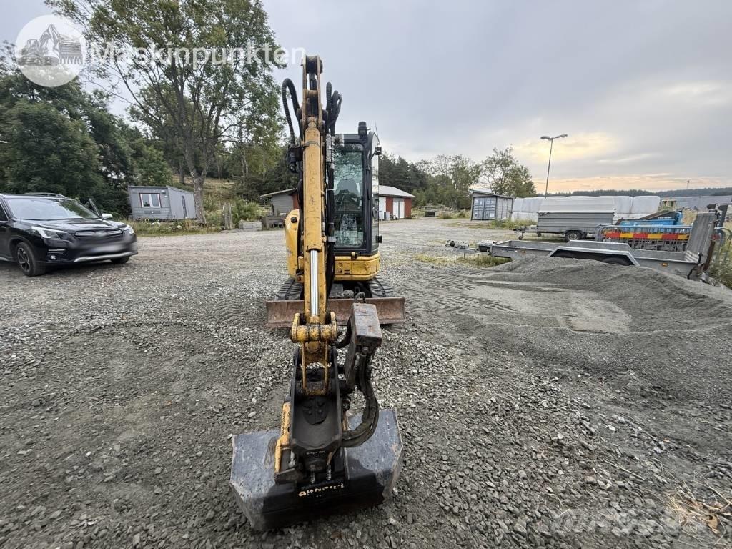 Komatsu PC 26 MR Minikoparki