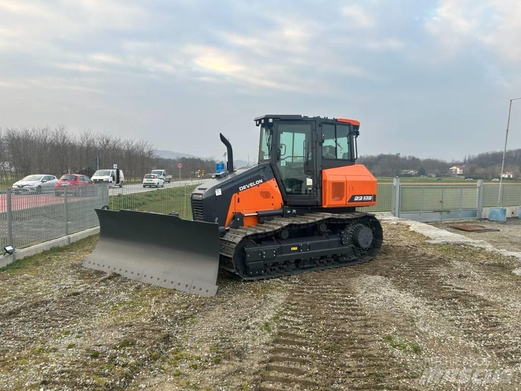 Develon DD 130 Spycharki gąsienicowe