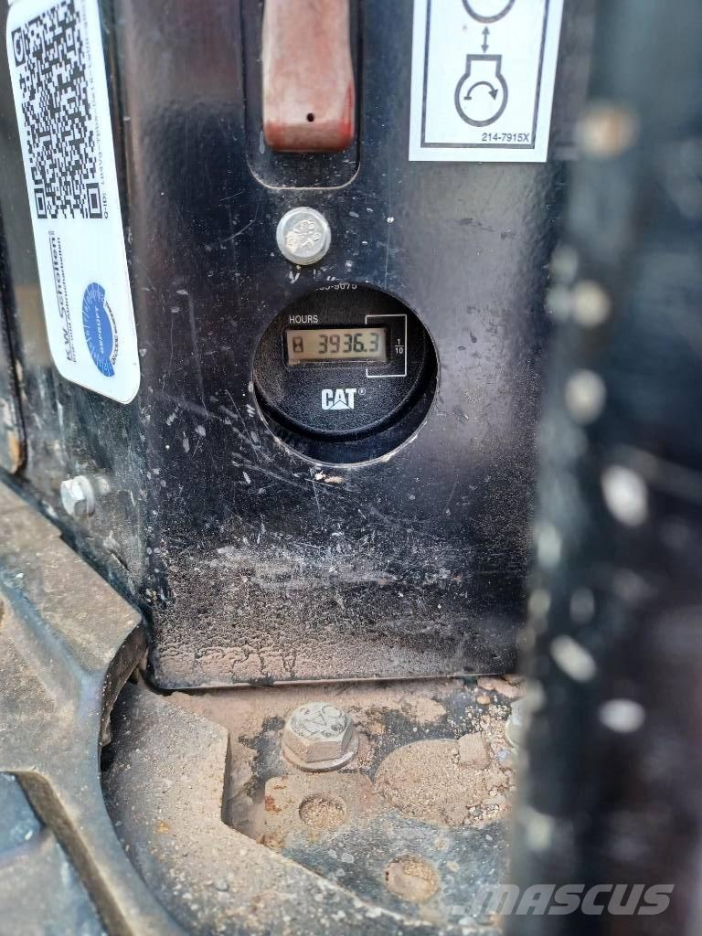 CAT 305 D Minikoparki