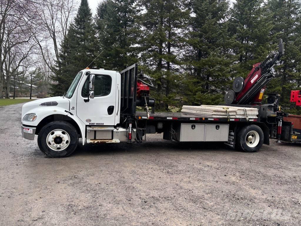 Freightliner M2-106 Żurawie gąsienicowe