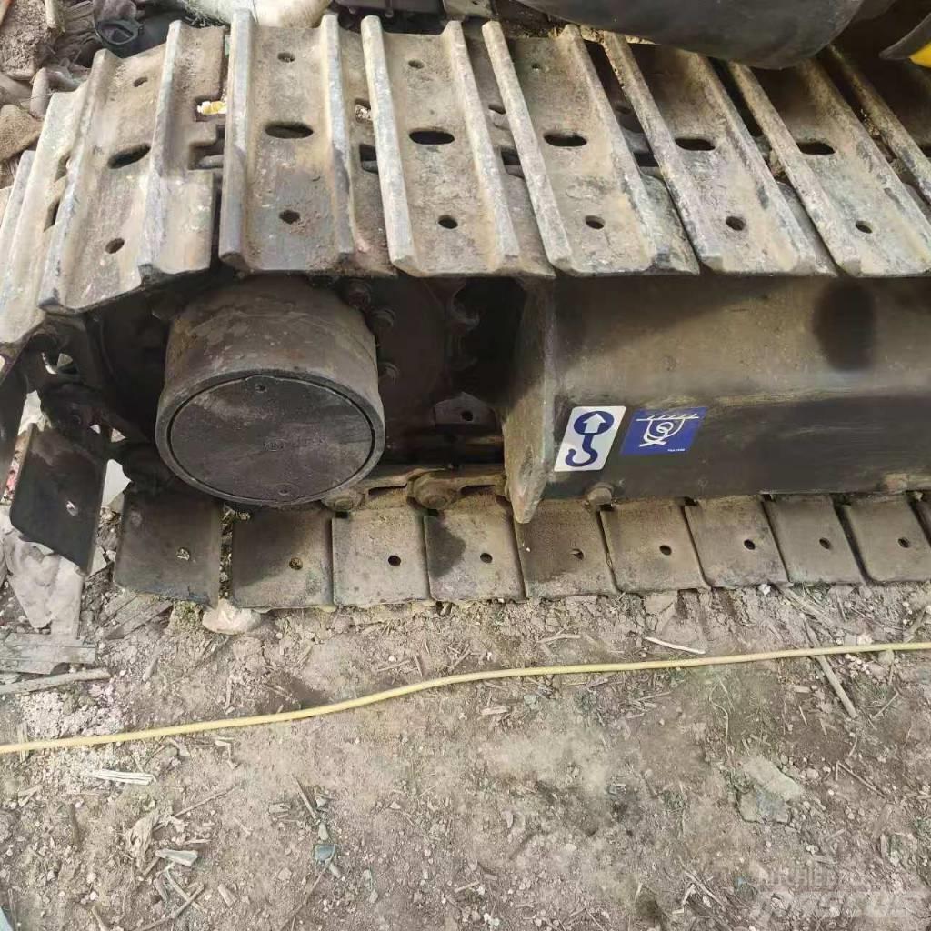 Komatsu PC35 Minikoparki