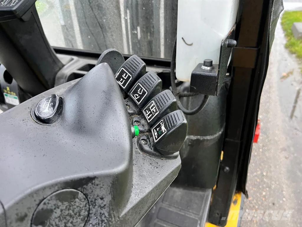 Yale GLP25VXE2170 Wózki LPG