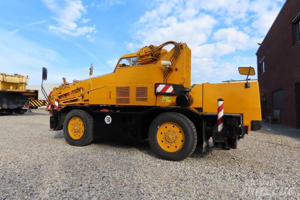 Kobelco RK 70 M2 Żurawie terenowe