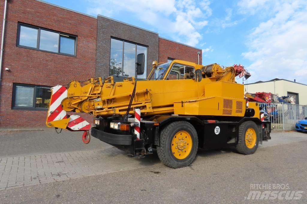 Kobelco RK 70 M2 Żurawie terenowe