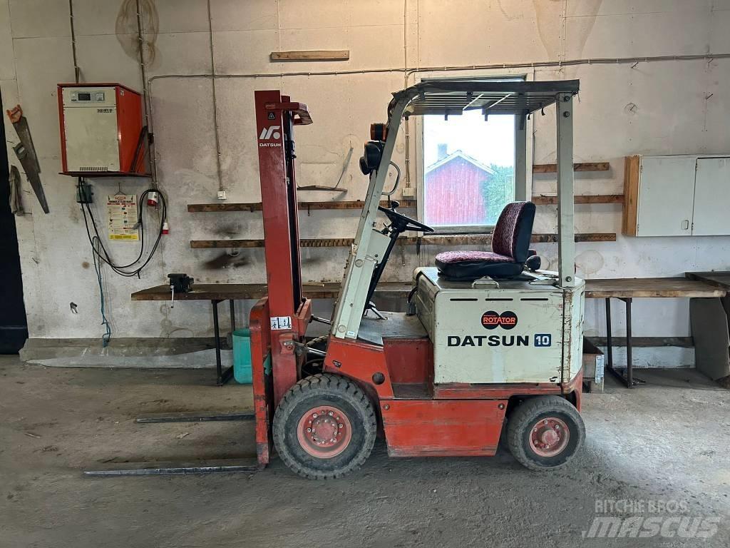 Datsun 10 Wózki elektryczne