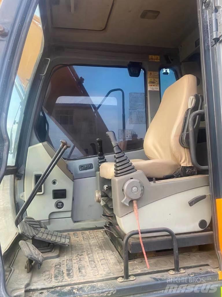 Hyundai R110VS Koparki gąsienicowe