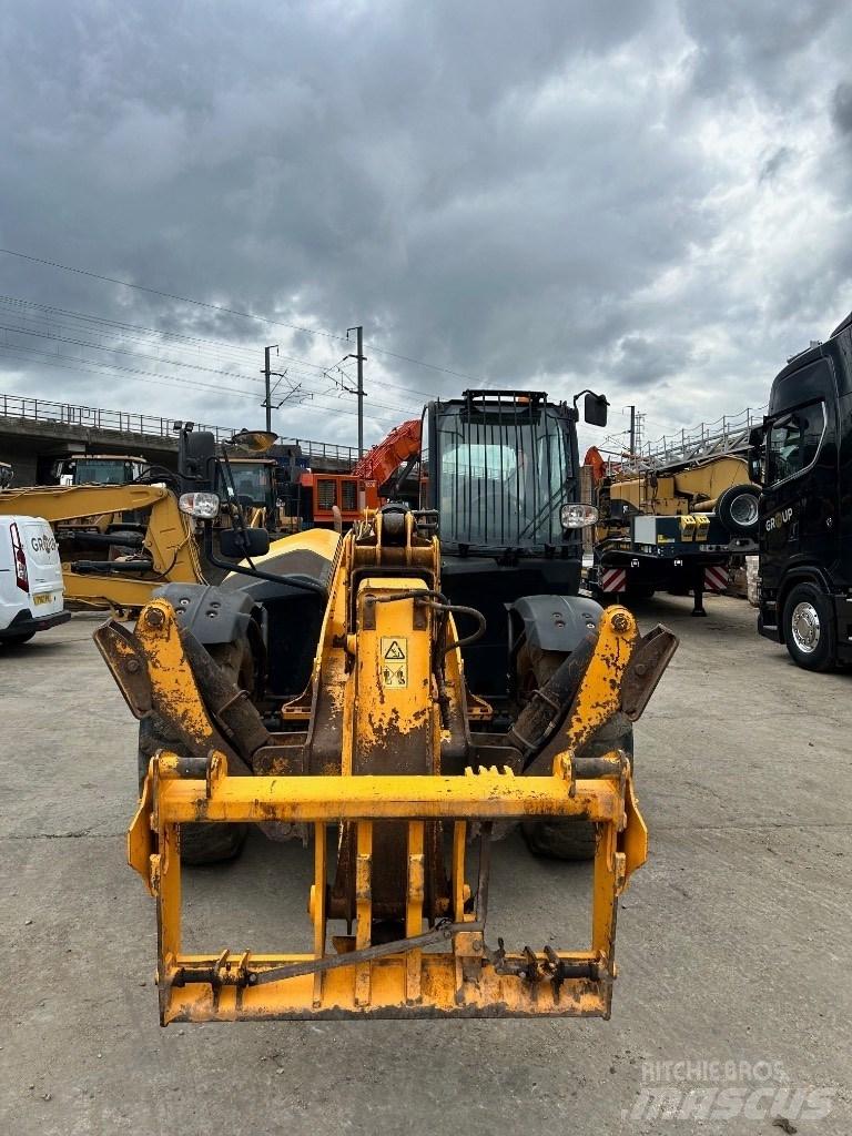 JCB 535-140 Ładowarki teleskopowe