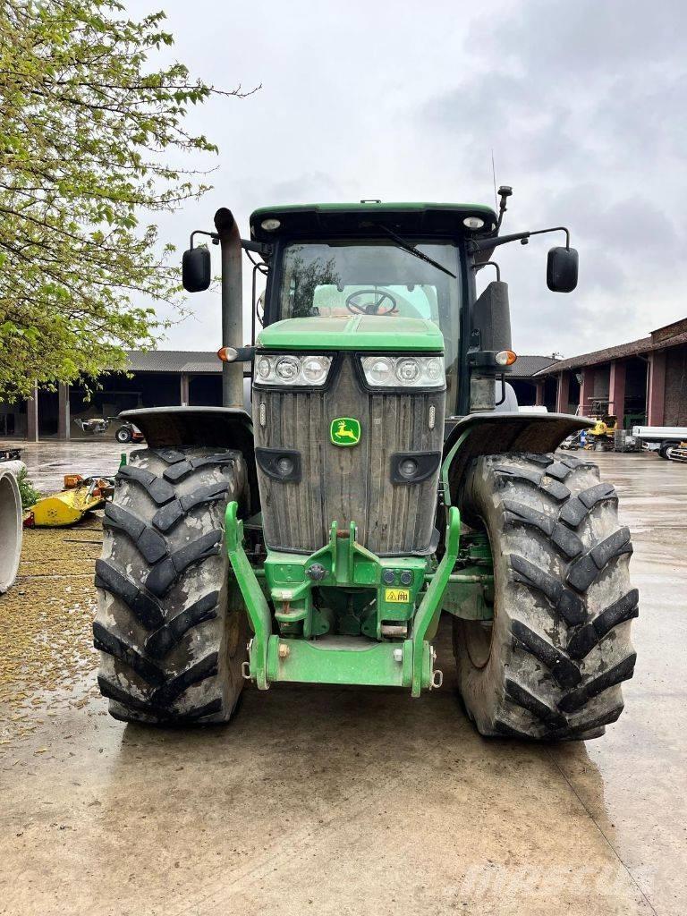 John Deere 7230 R Ciągniki rolnicze