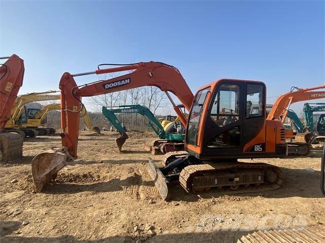 Doosan DX80 Minikoparki