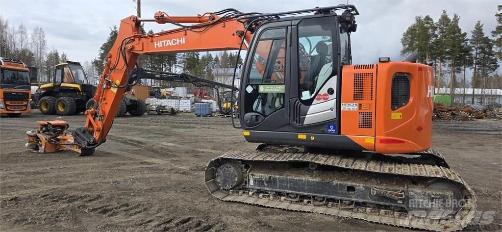 Hitachi ZX135US-5B Koparki gąsienicowe