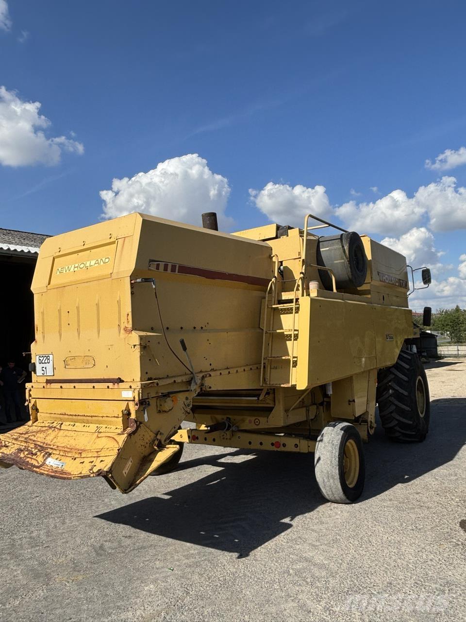 New Holland TX 32 Kombajny zbożowe