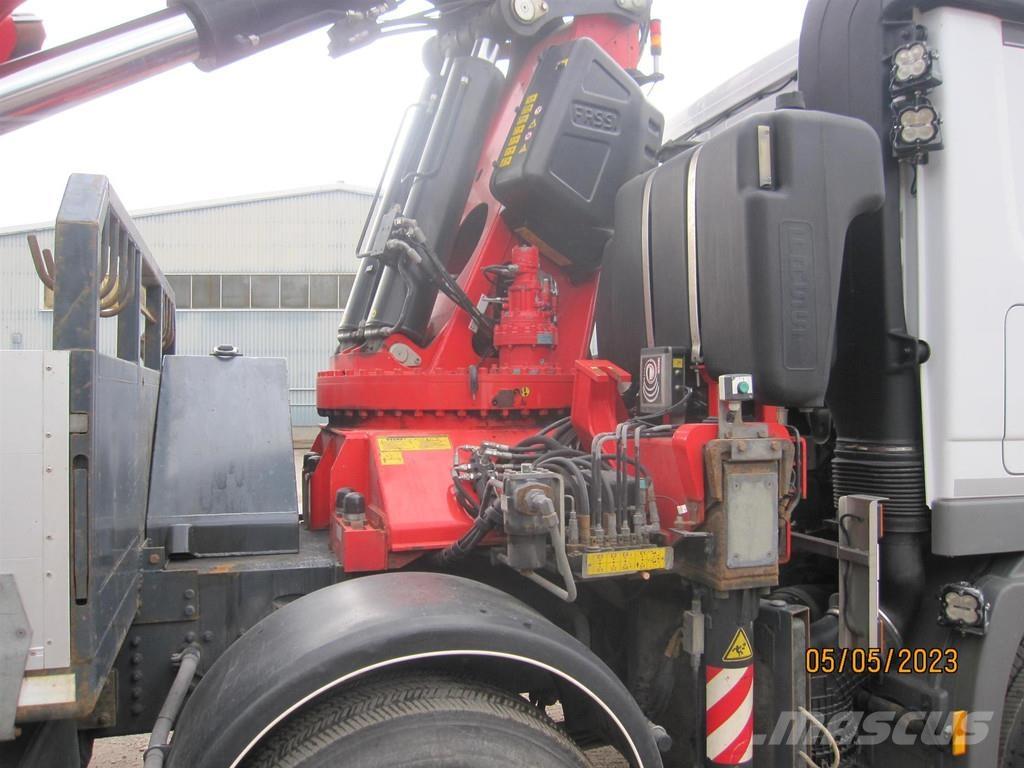 Sisu Polar Żurawie samochodowe