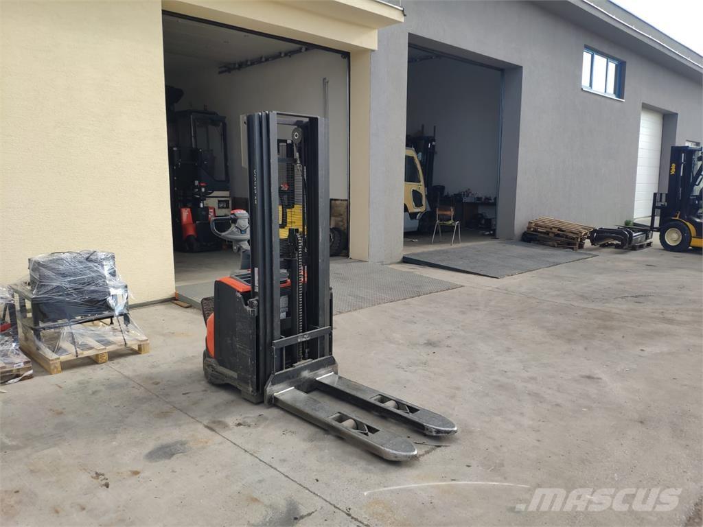 BT SWE120 Samojezdne maszyny do załadunku