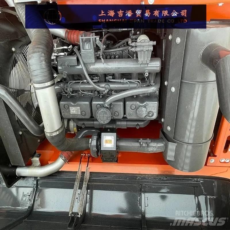 Doosan DX 225 Koparki gąsienicowe