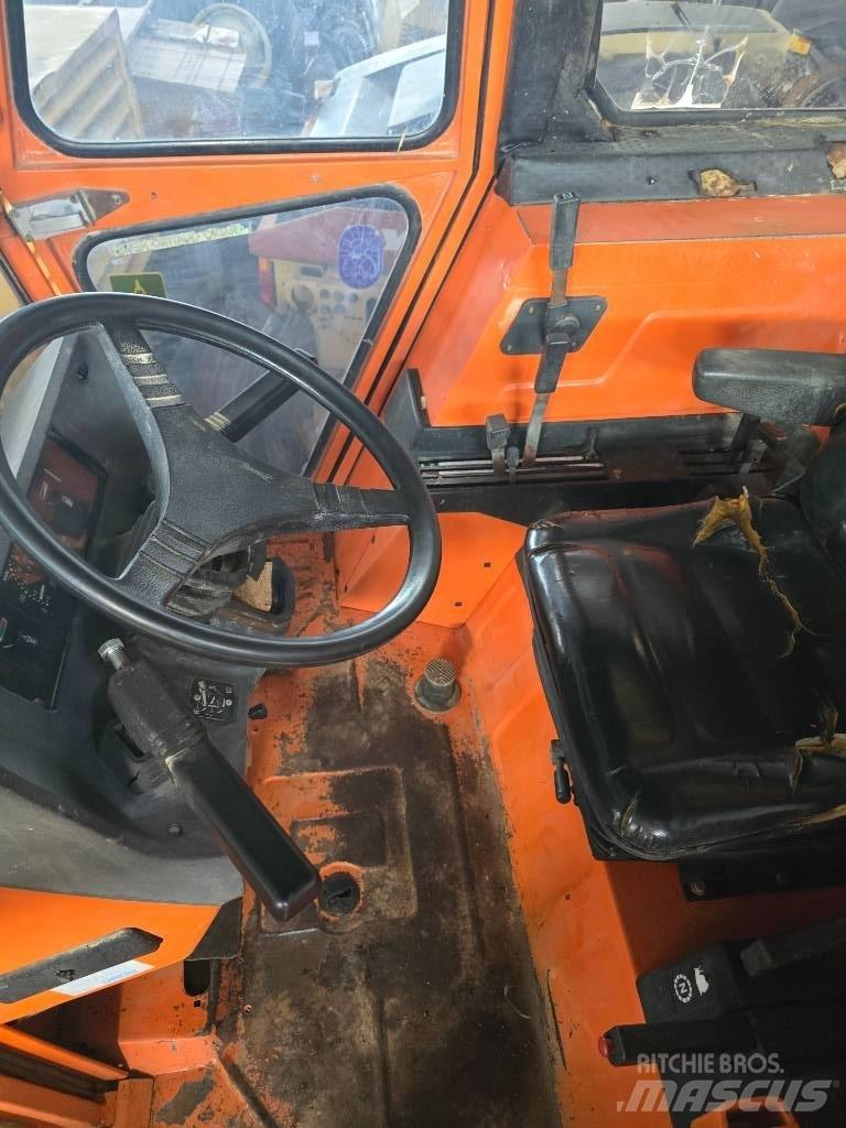 Fiat-Hitachi 1880 DT Ciągniki rolnicze