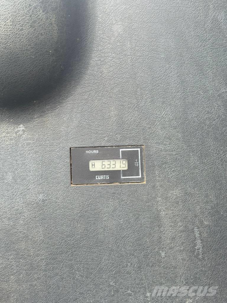 Hyundai HX 330 Koparki gąsienicowe