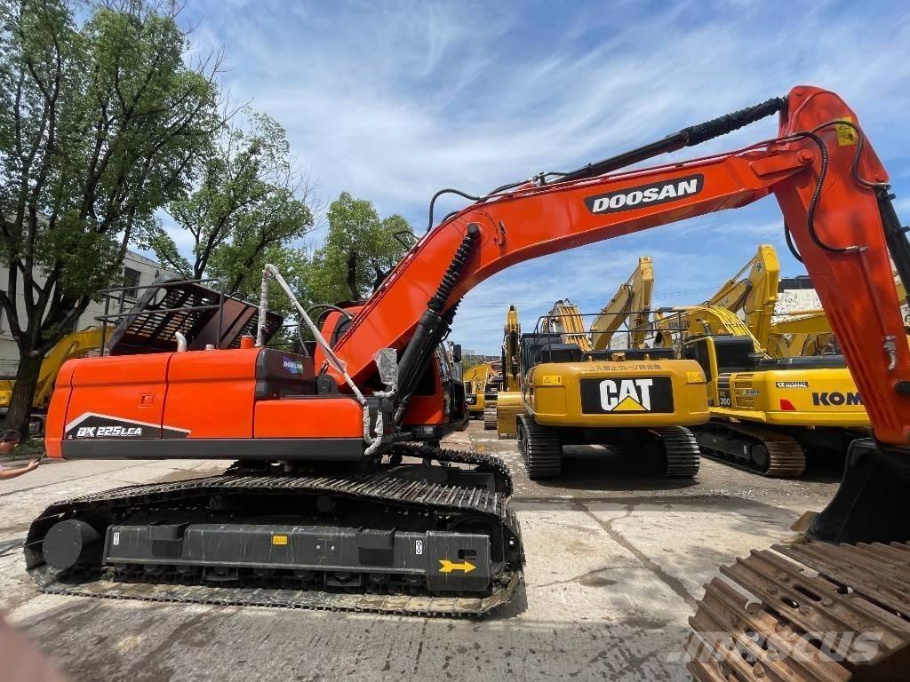 Doosan DX 225 Midikoparki  7t - 12t
