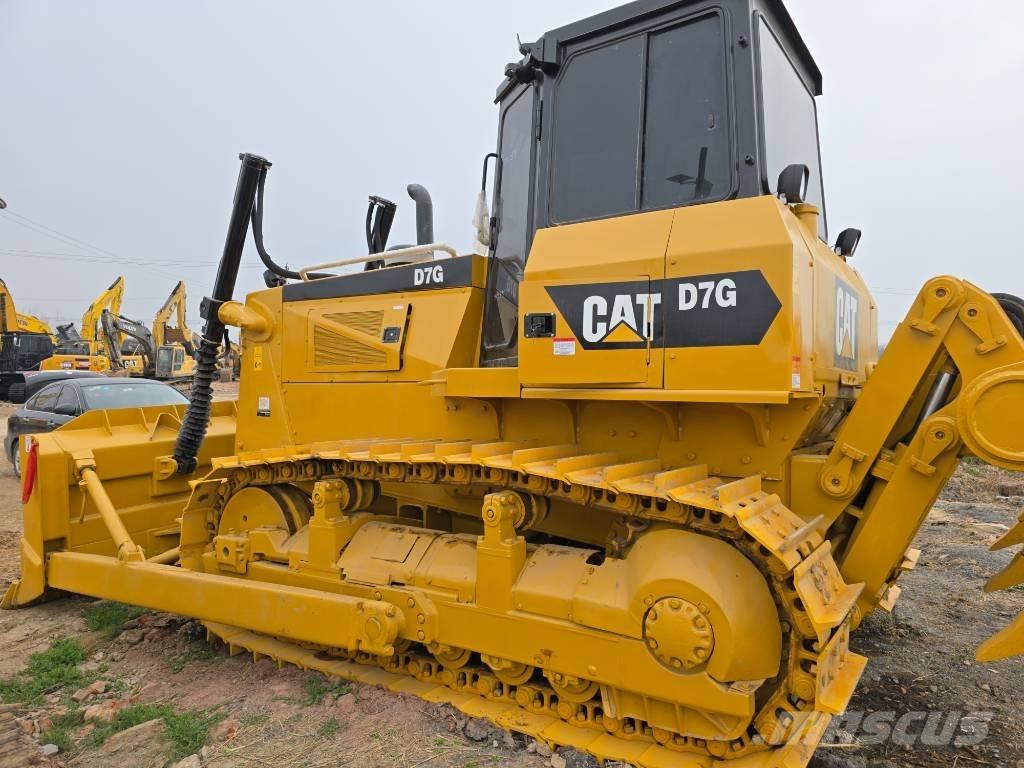 CAT D7G Spycharki gąsienicowe