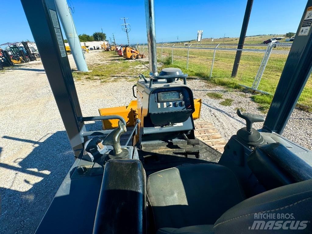 DEERE 450J Spycharki gąsienicowe