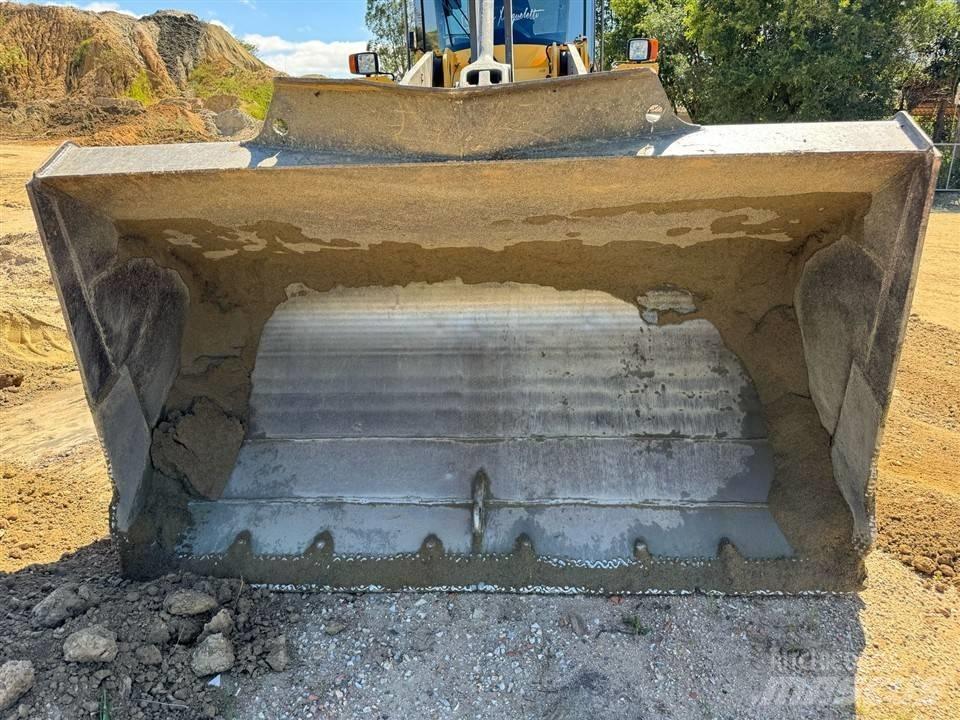 Volvo L 90 F Ładowarki kołowe