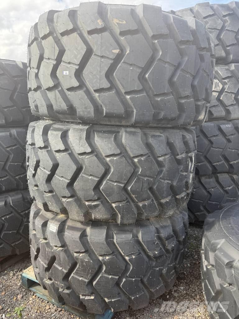 Trelleborg 750/65R25 Opony, koła i felgi