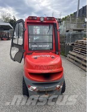 Manitou MI 30 D Wózki Diesla
