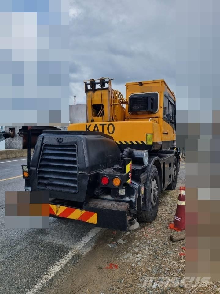 Kato MR 100 Żurawie terenowe
