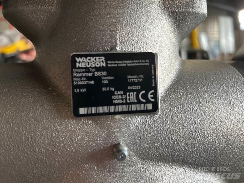Wacker Neuson BS30 Ubijaki