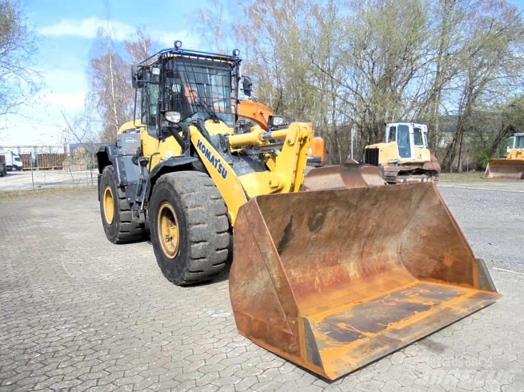 Komatsu WA 270-7 Ładowarki kołowe