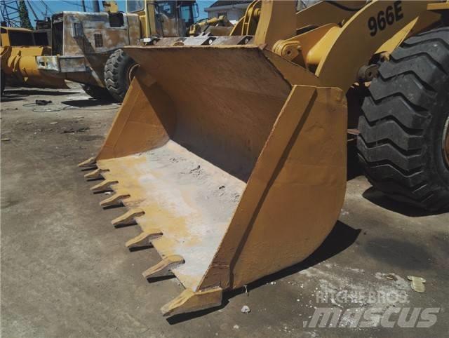 CAT 966 E Ładowarki kołowe