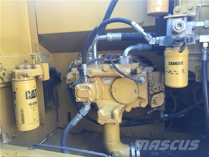 CAT 320 D Koparki gąsienicowe