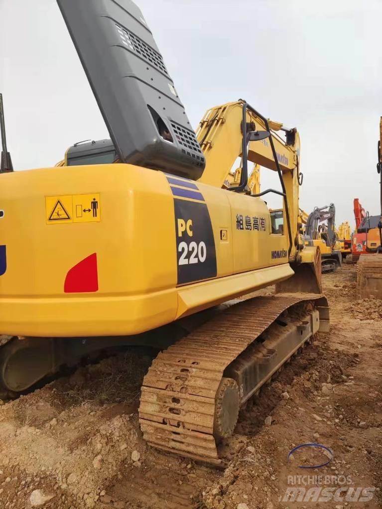 Komatsu PC220 Koparki gąsienicowe