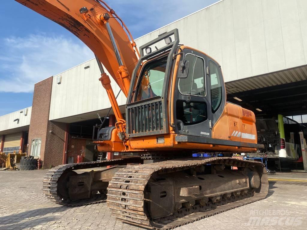 Doosan DX 180 LC Koparki gąsienicowe