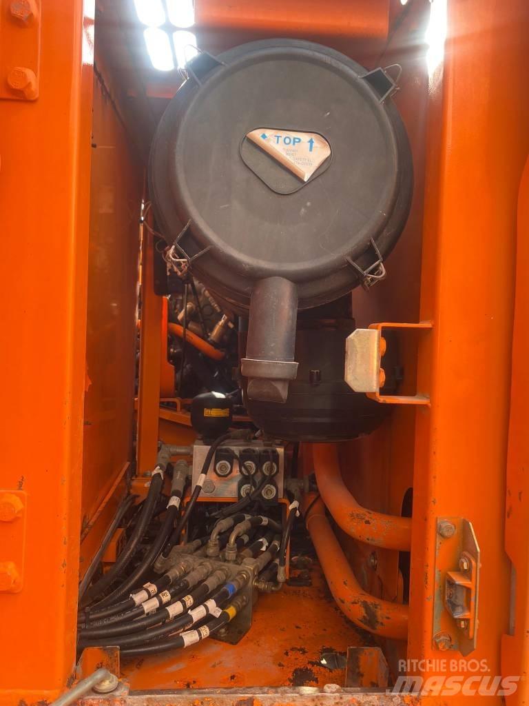 Doosan DX 180 LC Koparki gąsienicowe