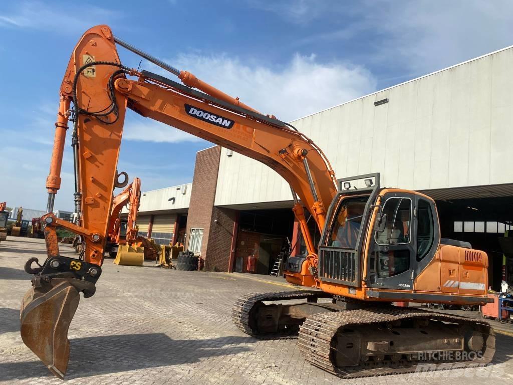 Doosan DX 180 LC Koparki gąsienicowe