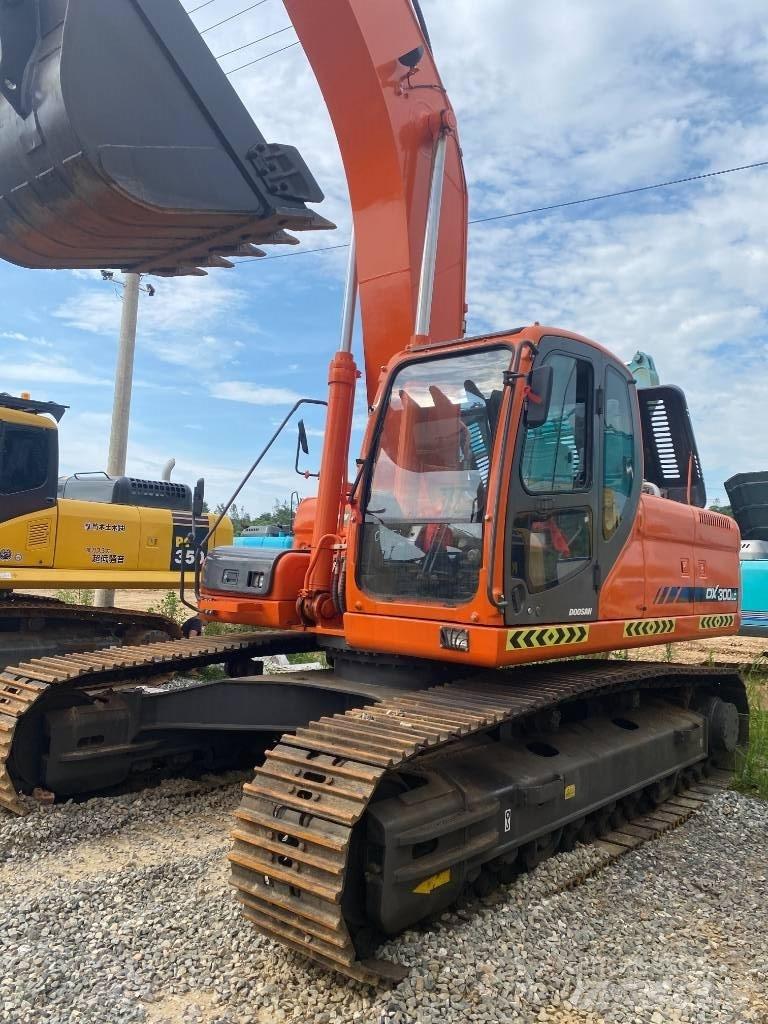 Doosan DX 300 LC Koparki gąsienicowe