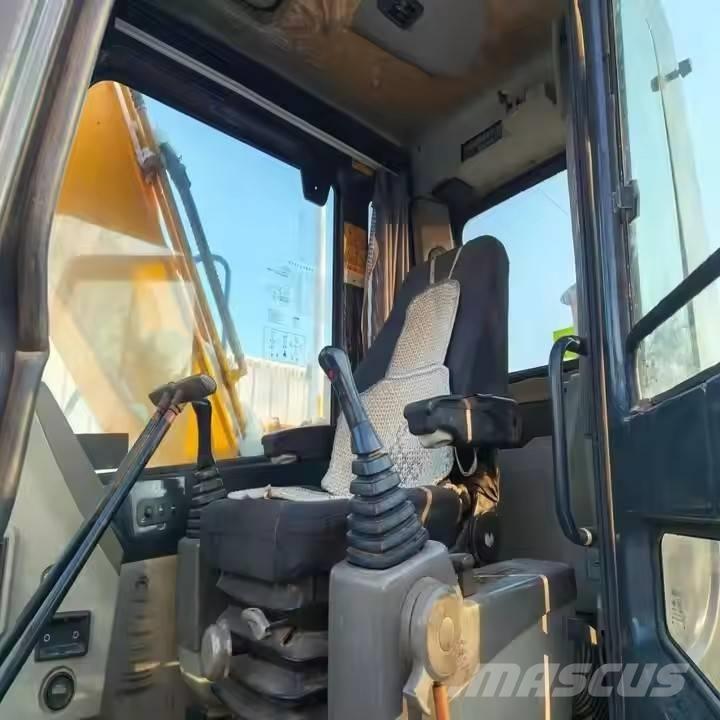 Hyundai 110 VS Koparki gąsienicowe