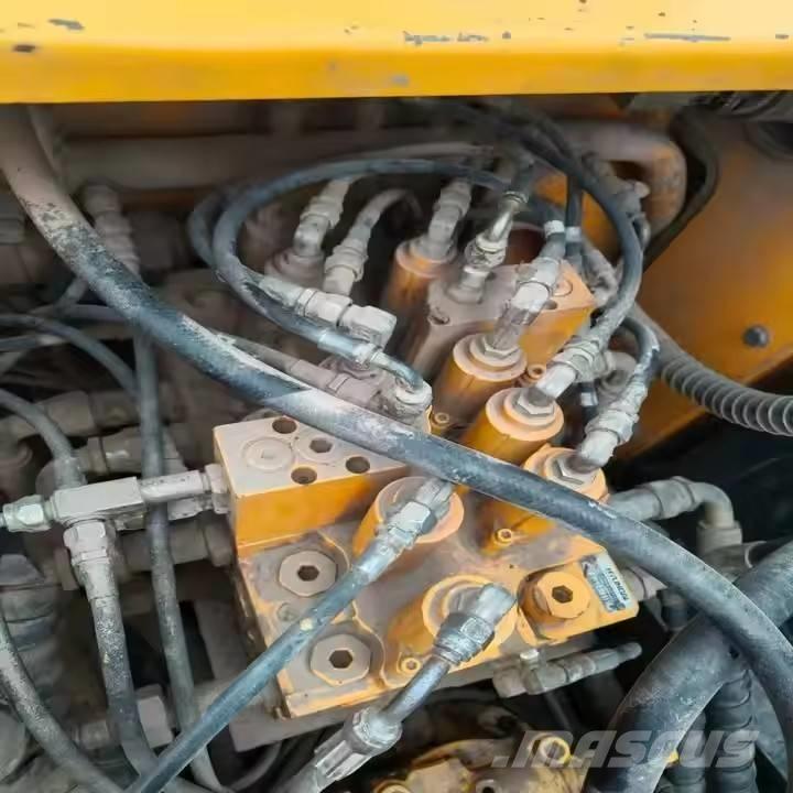 Hyundai 110 VS Koparki gąsienicowe