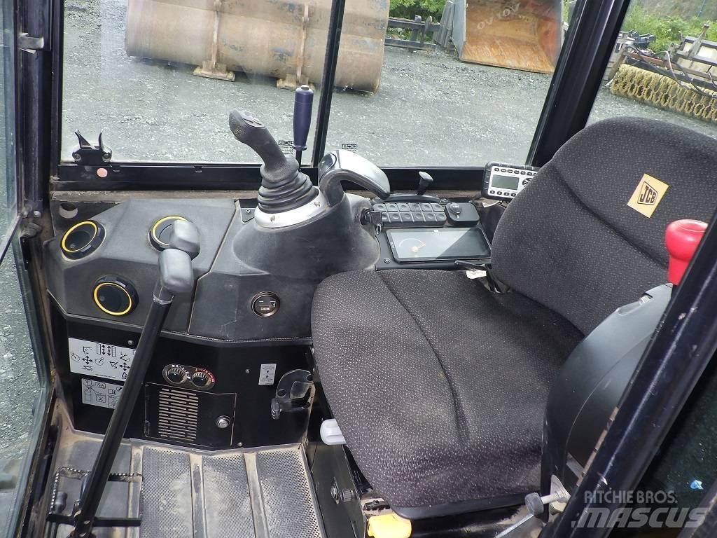 JCB 19 C-1 Minikoparki
