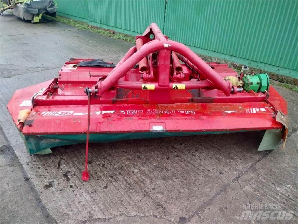 JF 2800 Kosiarki ze wstępną obróbka paszy