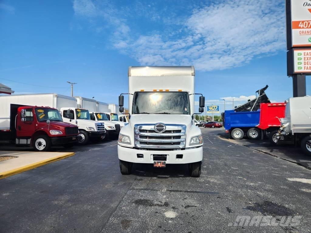 Hino 268 A Samochody ciężarowe ze skrzynią zamkniętą