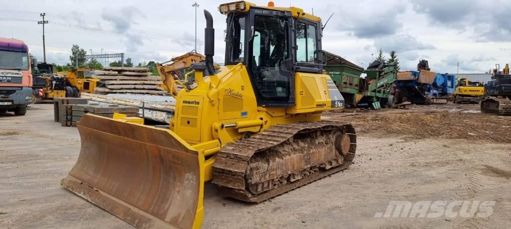 Komatsu D 51 EX-22 Spycharki gąsienicowe