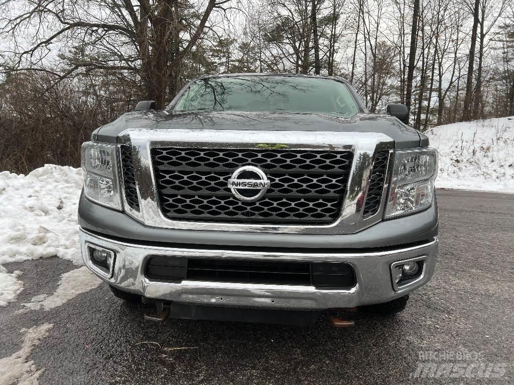 Nissan TITAN XD Pick-upy / Pojazdy z otwieranymi burtami