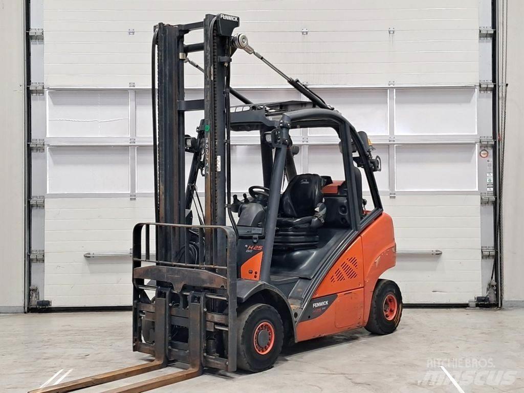 Linde H25T-02 Wózki LPG
