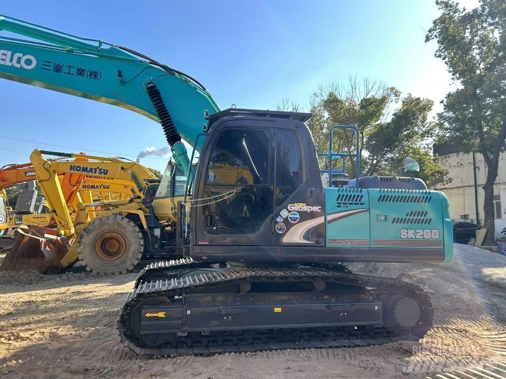 Kobelco SK 200-8 Koparki gąsienicowe