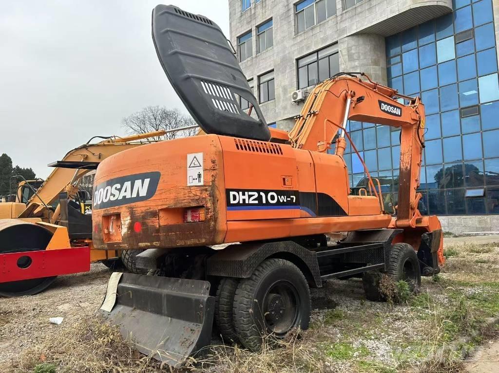 Doosan DH 210 W-7 Koparki kołowe